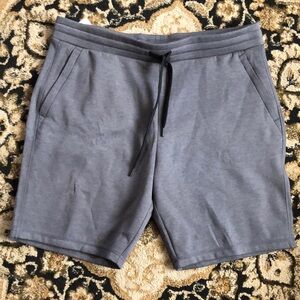 32 Degrees Cool Men’s Gray Shorts
